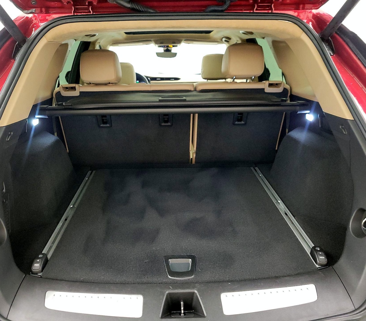 Trunk/Cargo (Seats Up)