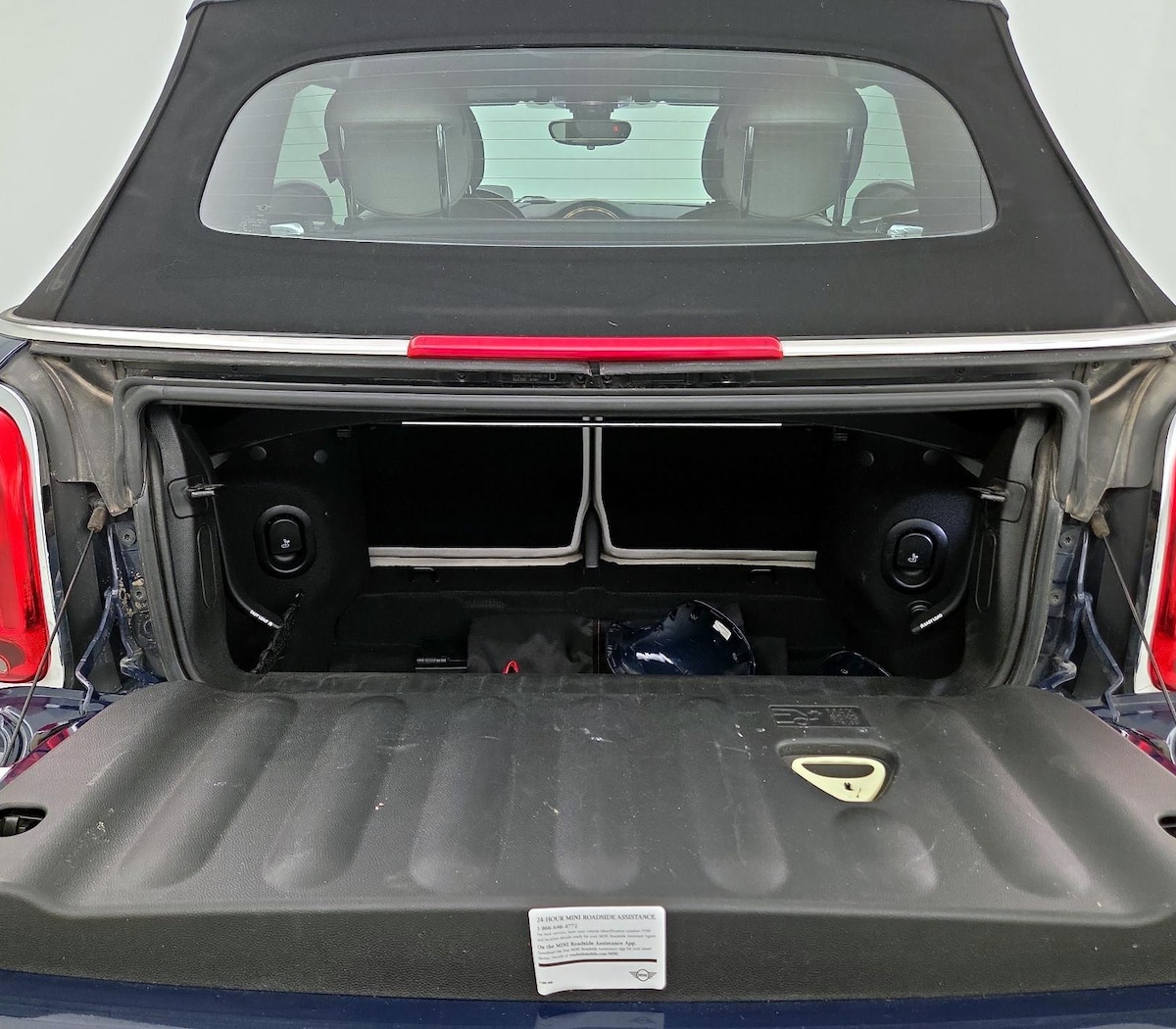 Trunk/Cargo (Seats Up)