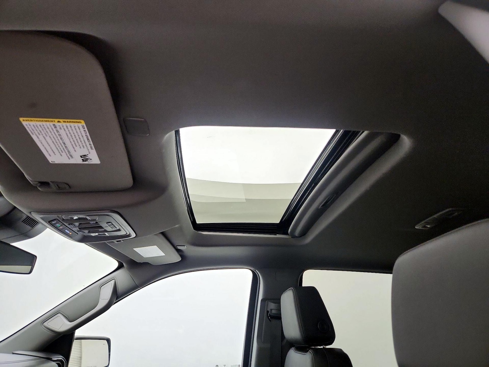 Sunroof(s) & Overhead Airbags
