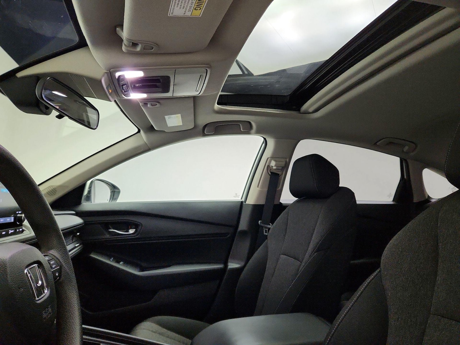 Sunroof(s) & Overhead Airbags