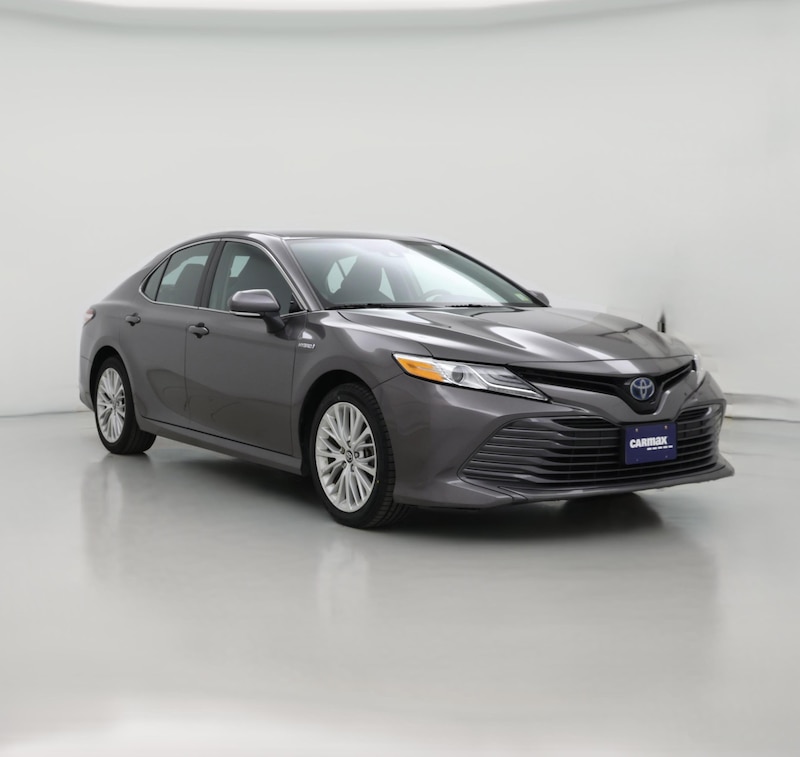 2020 Toyota Camry Hybrid XLE