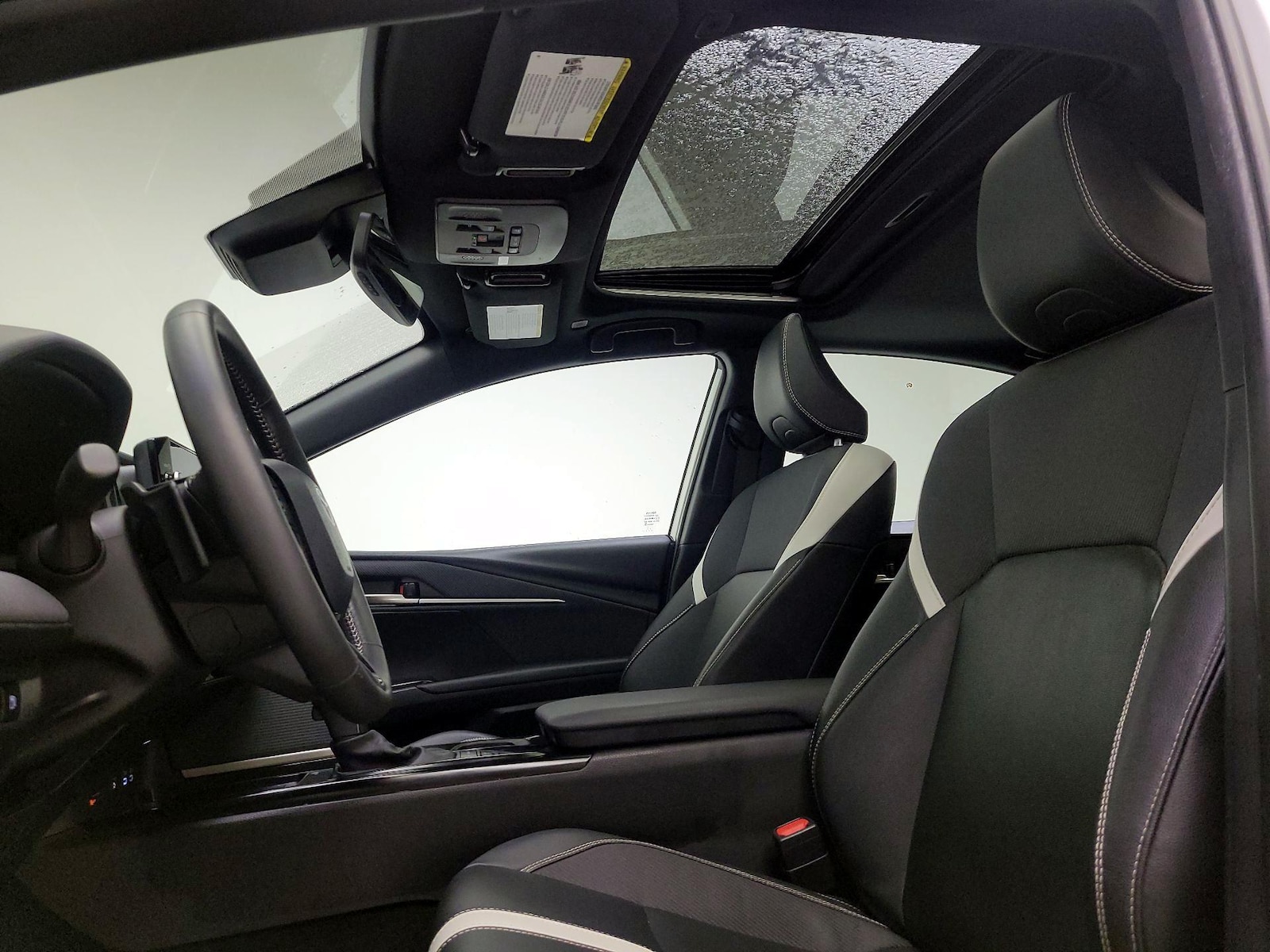 Sunroof(s) & Overhead Airbags