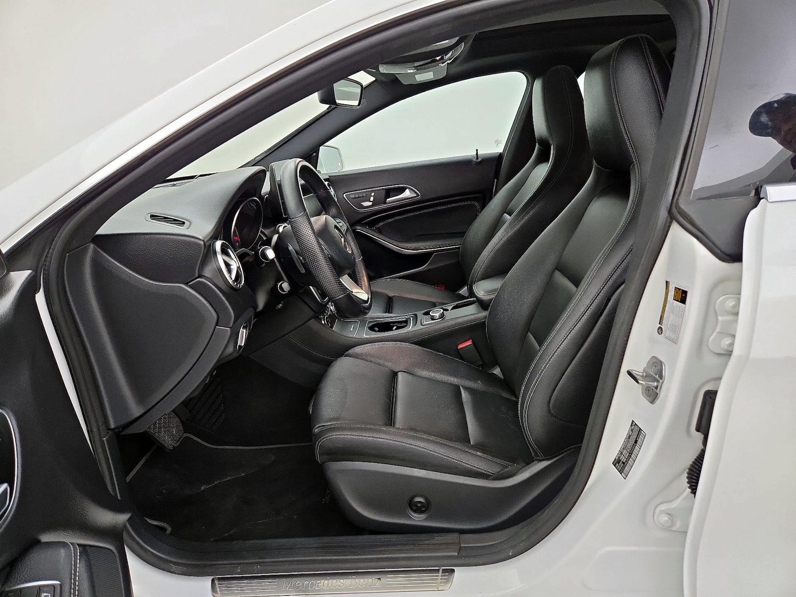 Power Seat(s) & Side Airbags
