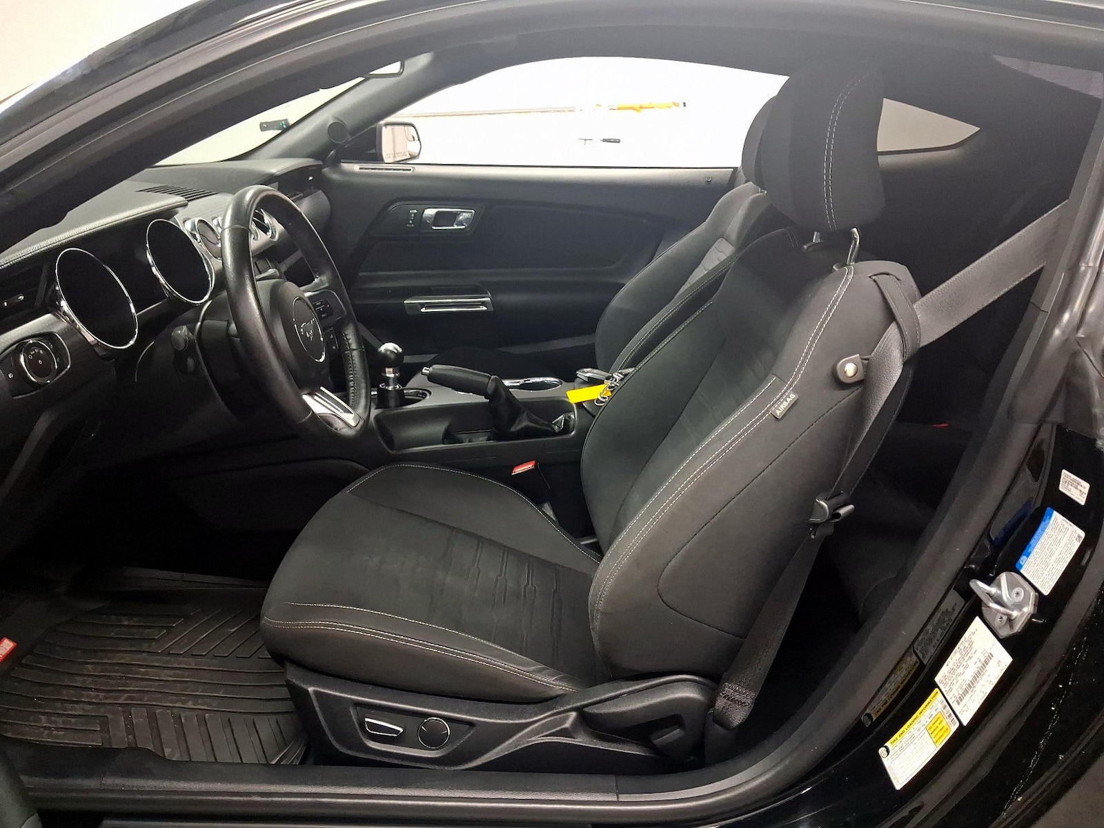 Power Seat(s) & Side Airbags