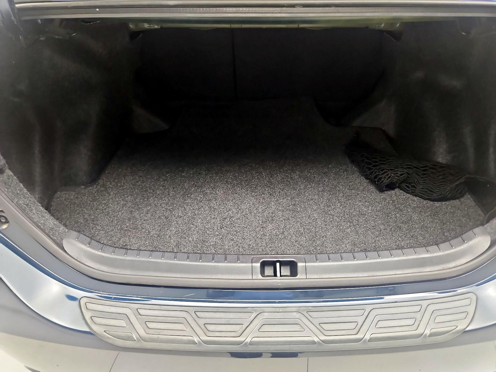 2017 Toyota Corolla SE - Photo 21