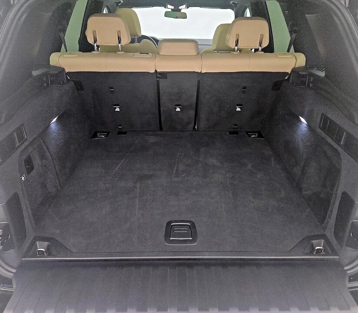 Trunk/Cargo (Seats Up)