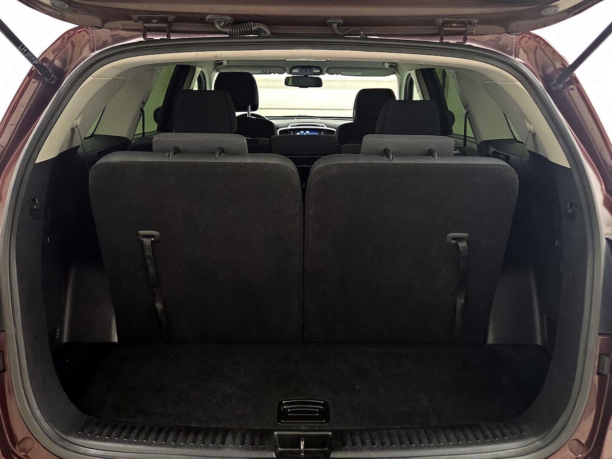 Trunk/Cargo (Seats Up)