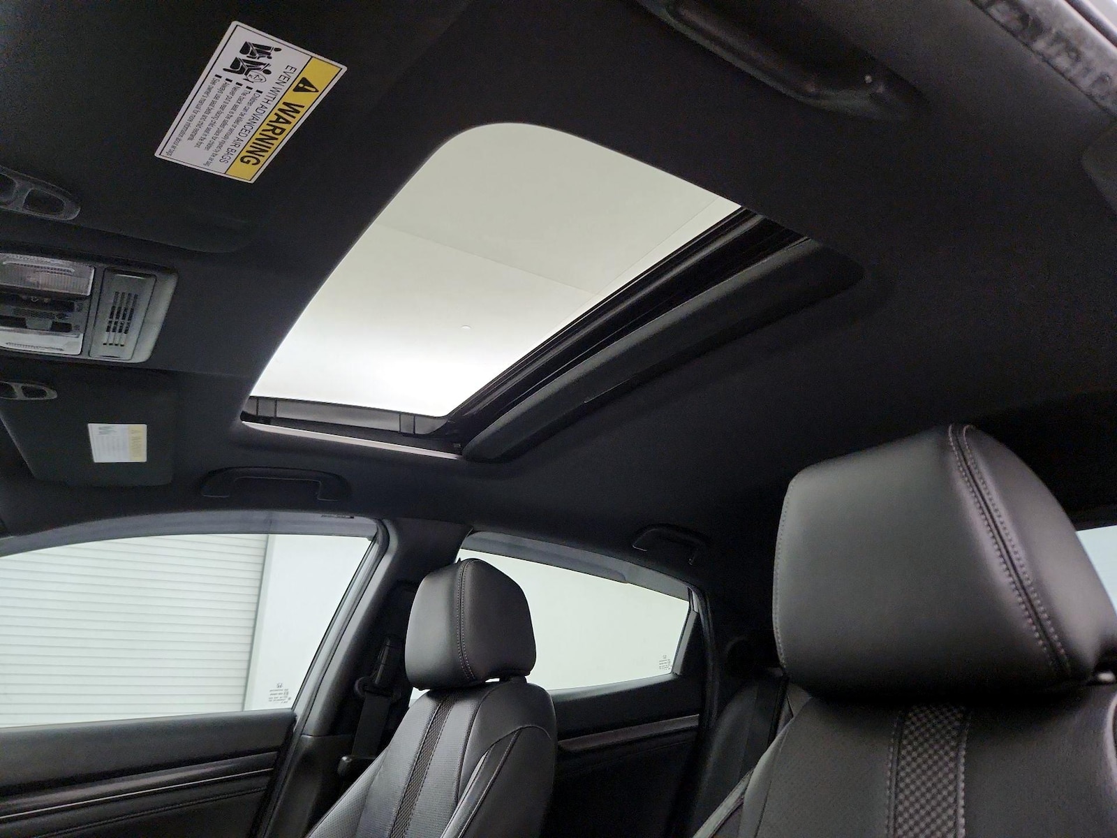 Sunroof(s) & Overhead Airbags