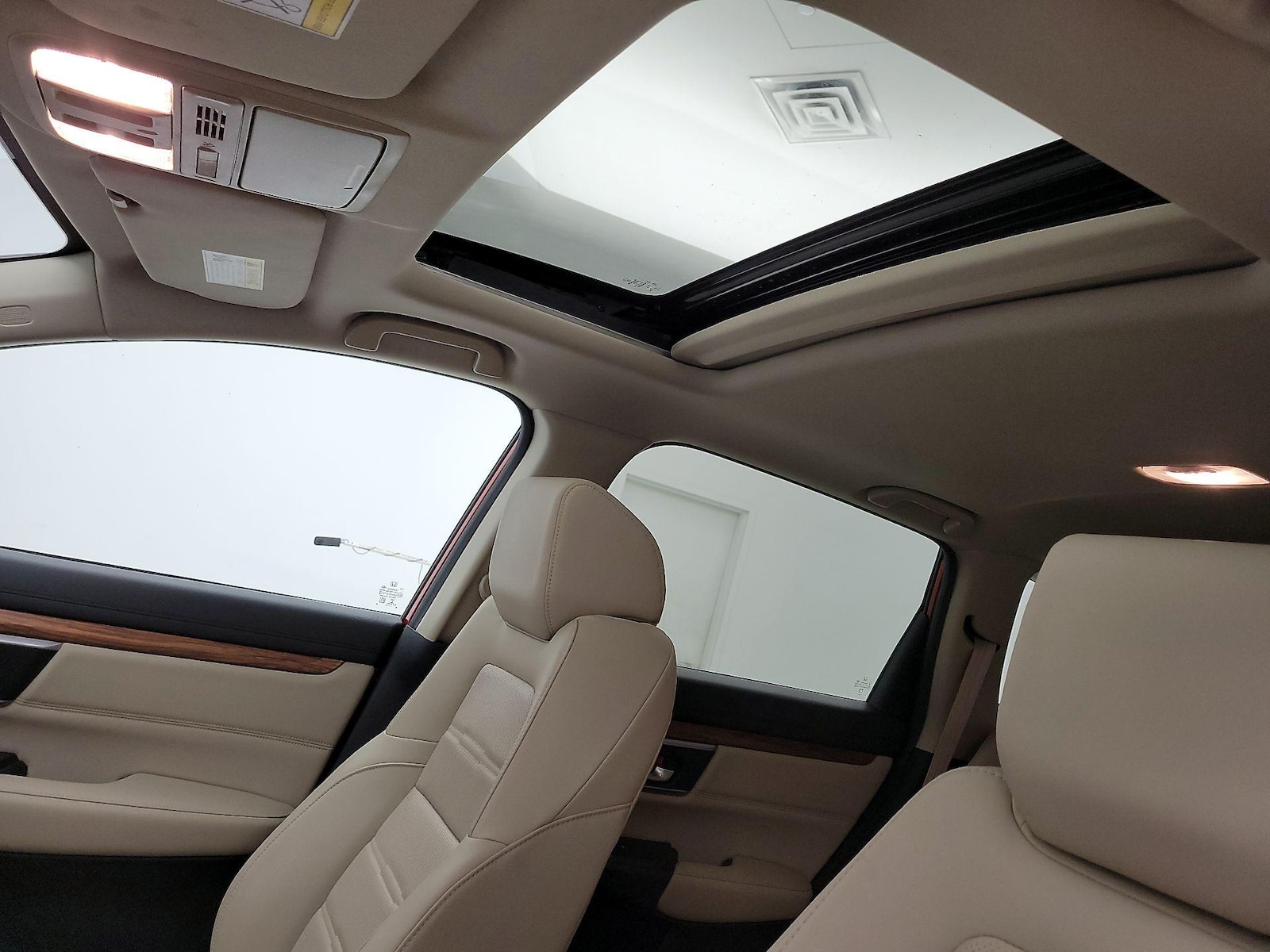 Sunroof(s) & Overhead Airbags