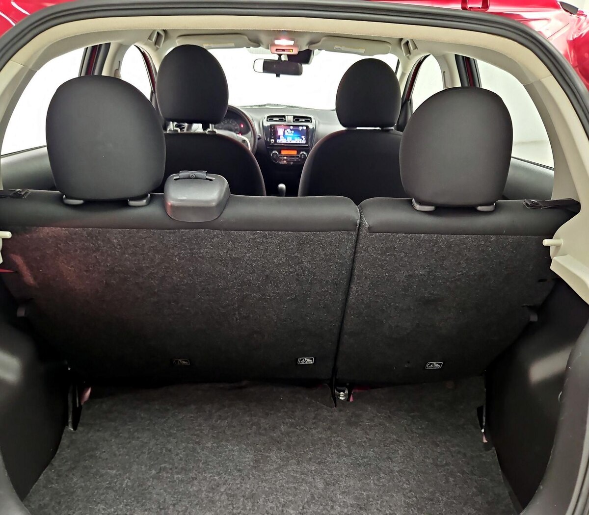 Trunk/Cargo (Seats Up)