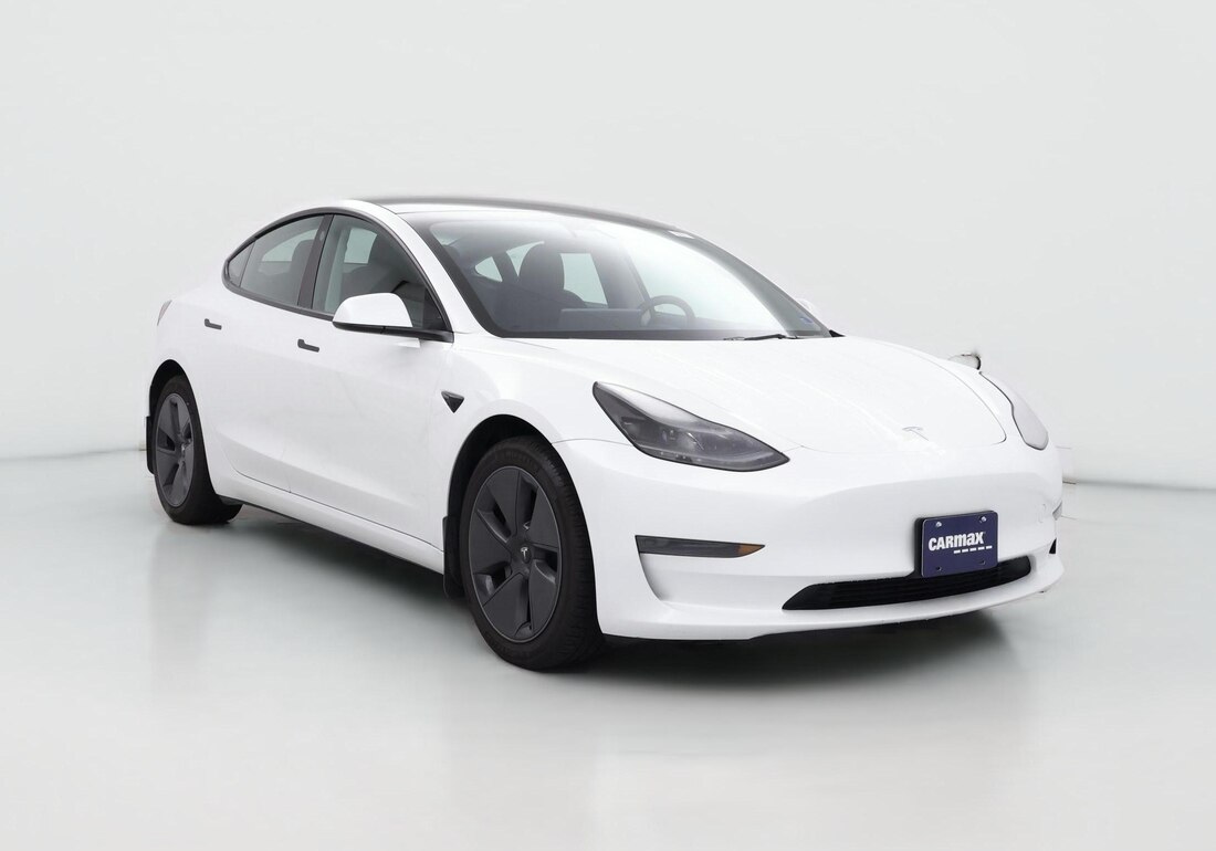 2023 Tesla Model 3 Rear-Wheel Drive in White — CarMax photo