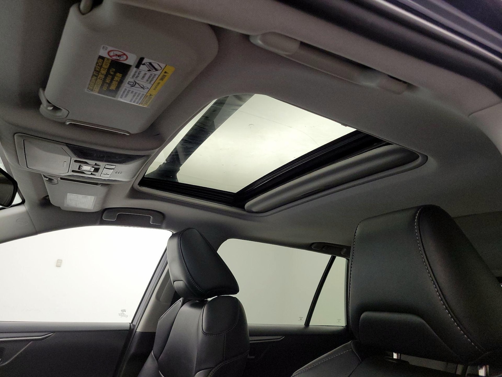 Sunroof(s) & Overhead Airbags