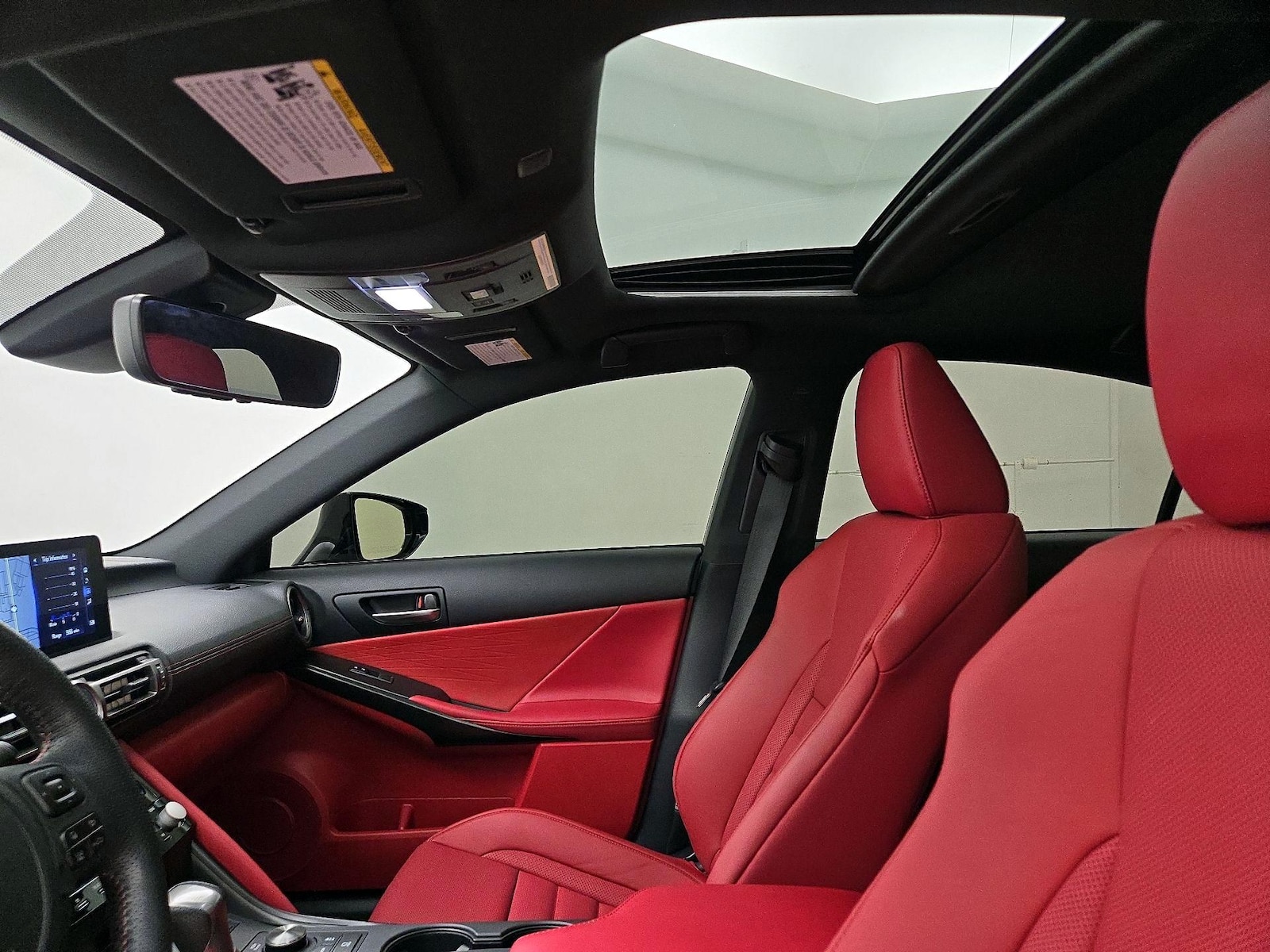 Sunroof(s) & Overhead Airbags