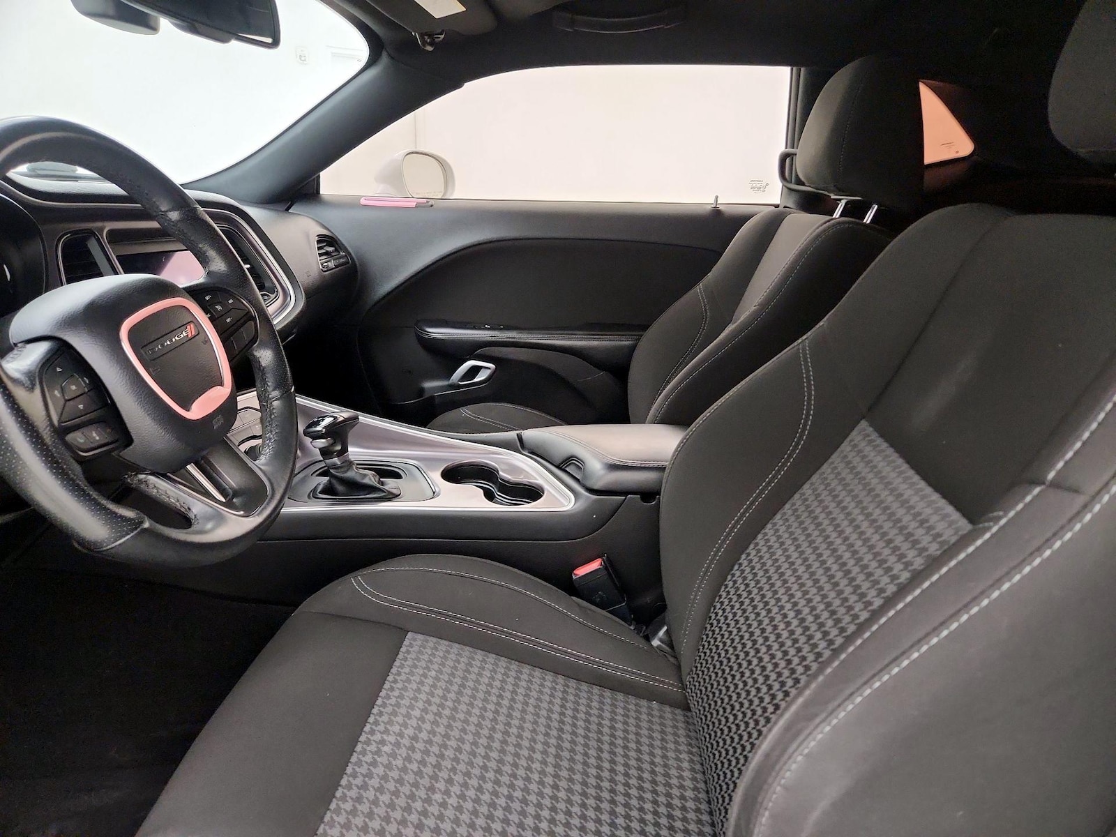 Power Seat(s) & Side Airbags