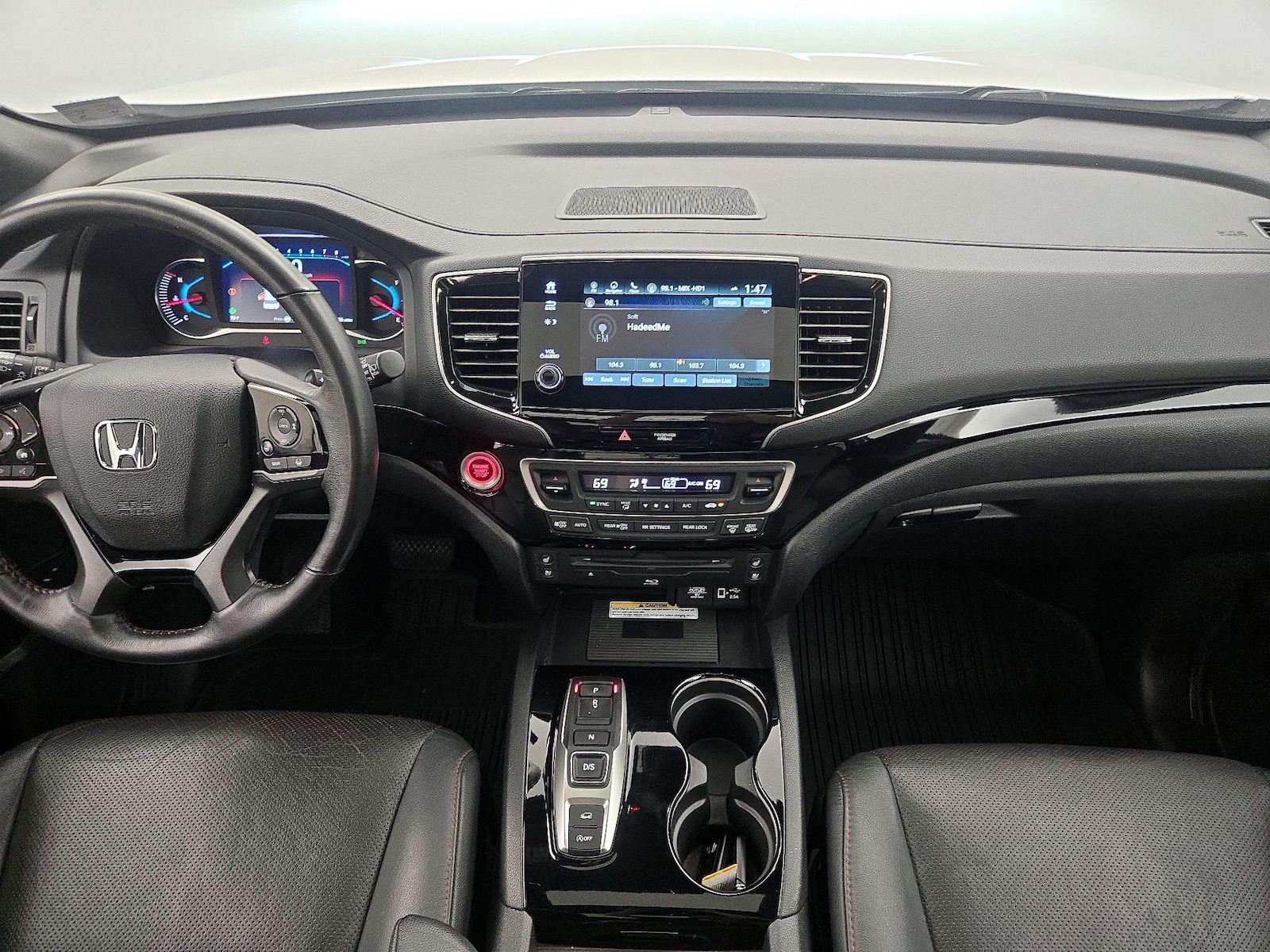 Apple CarPlay® & Android Auto™