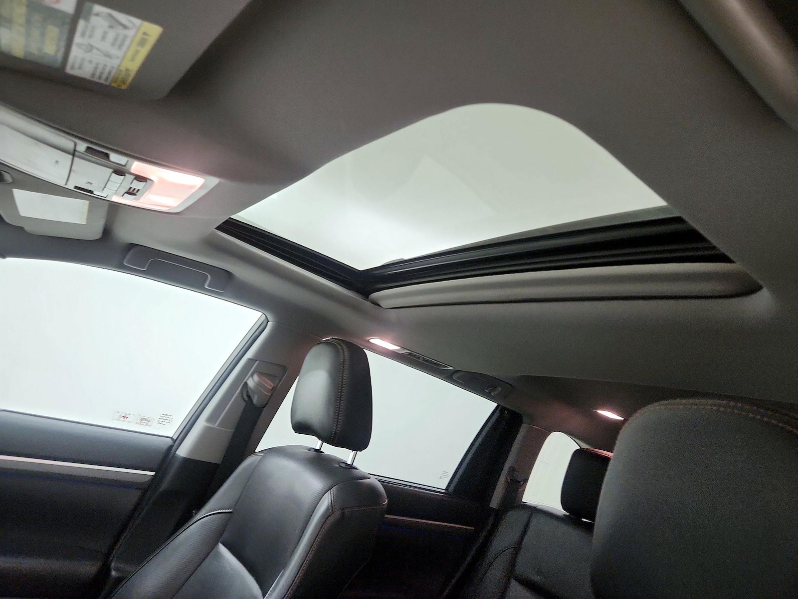 Sunroof(s) & Overhead Airbags