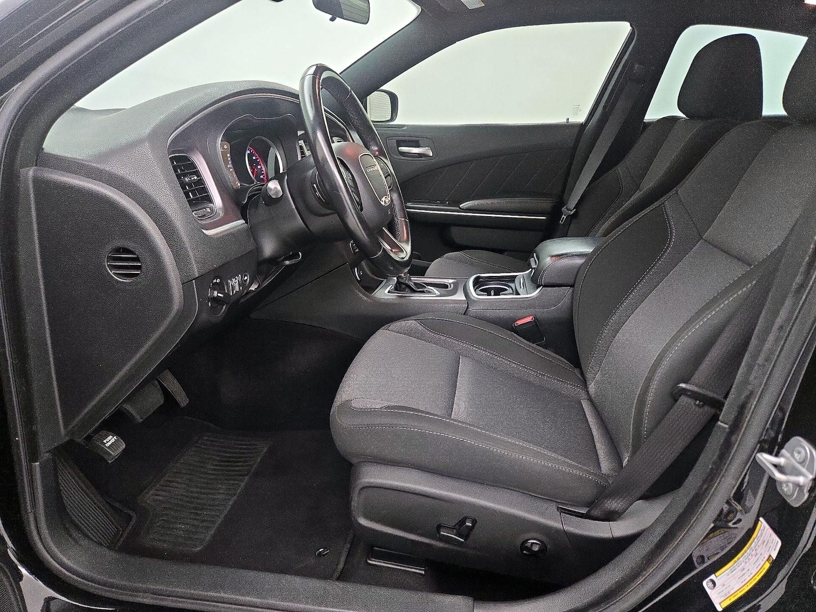 Power Seat(s) & Side Airbags
