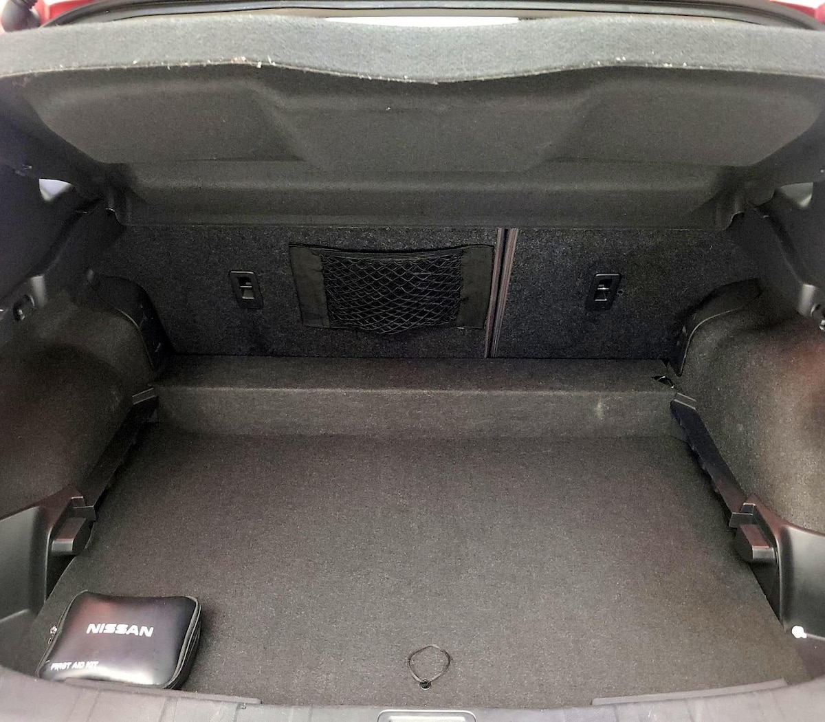 Trunk/Cargo (Seats Up)