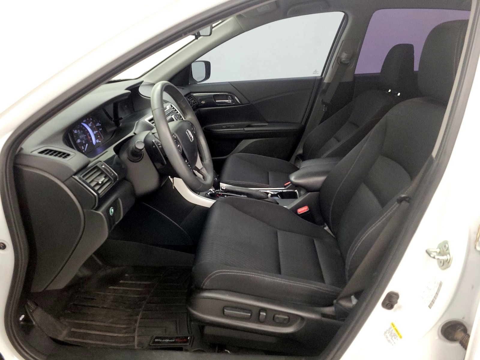 Power Seat(s) & Side Airbags