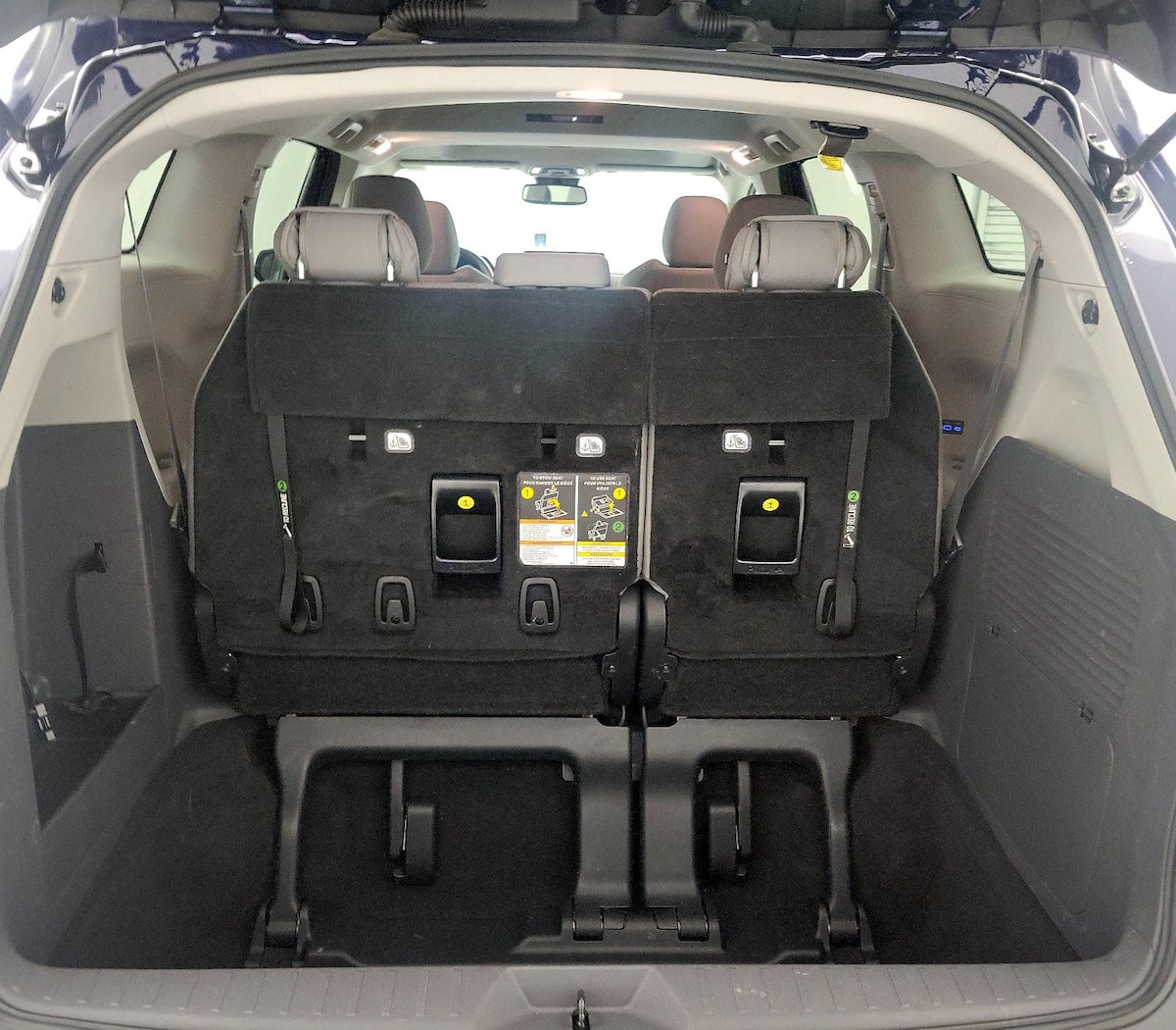 Trunk/Cargo (Seats Up)