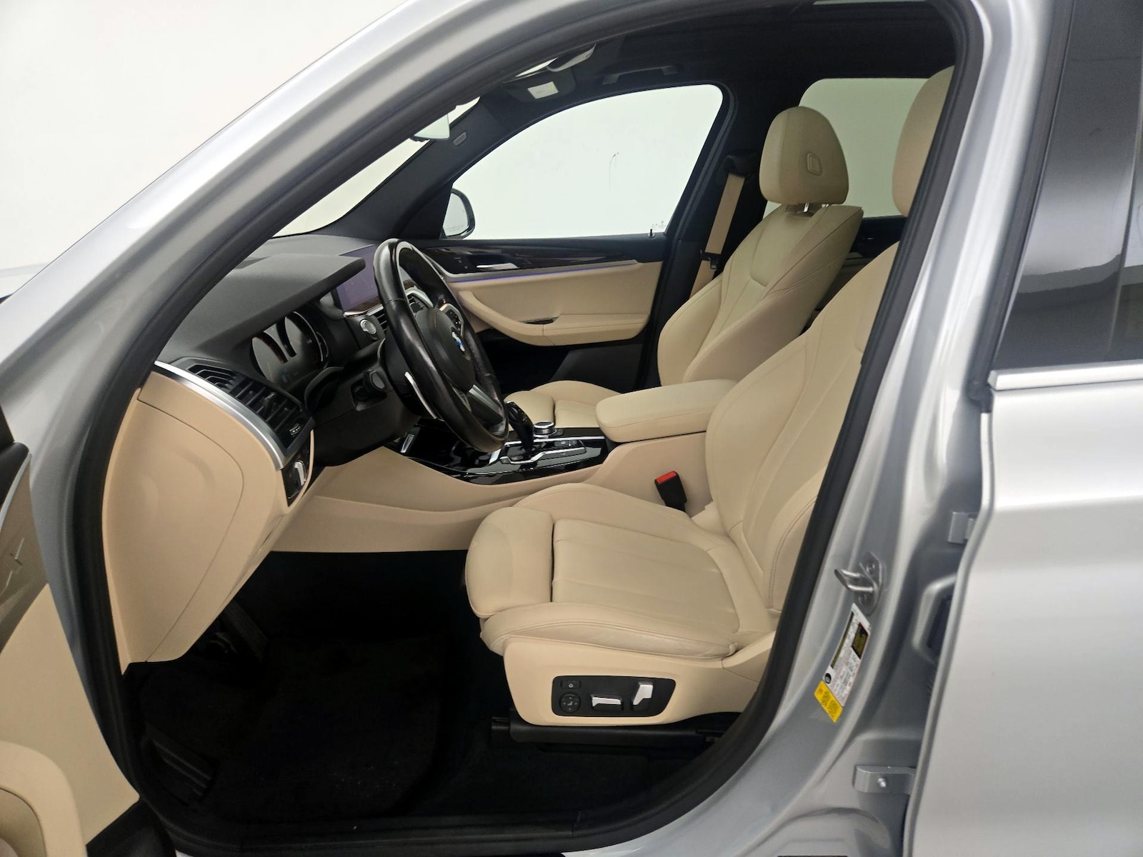 Power Seat(s) & Leather Seats