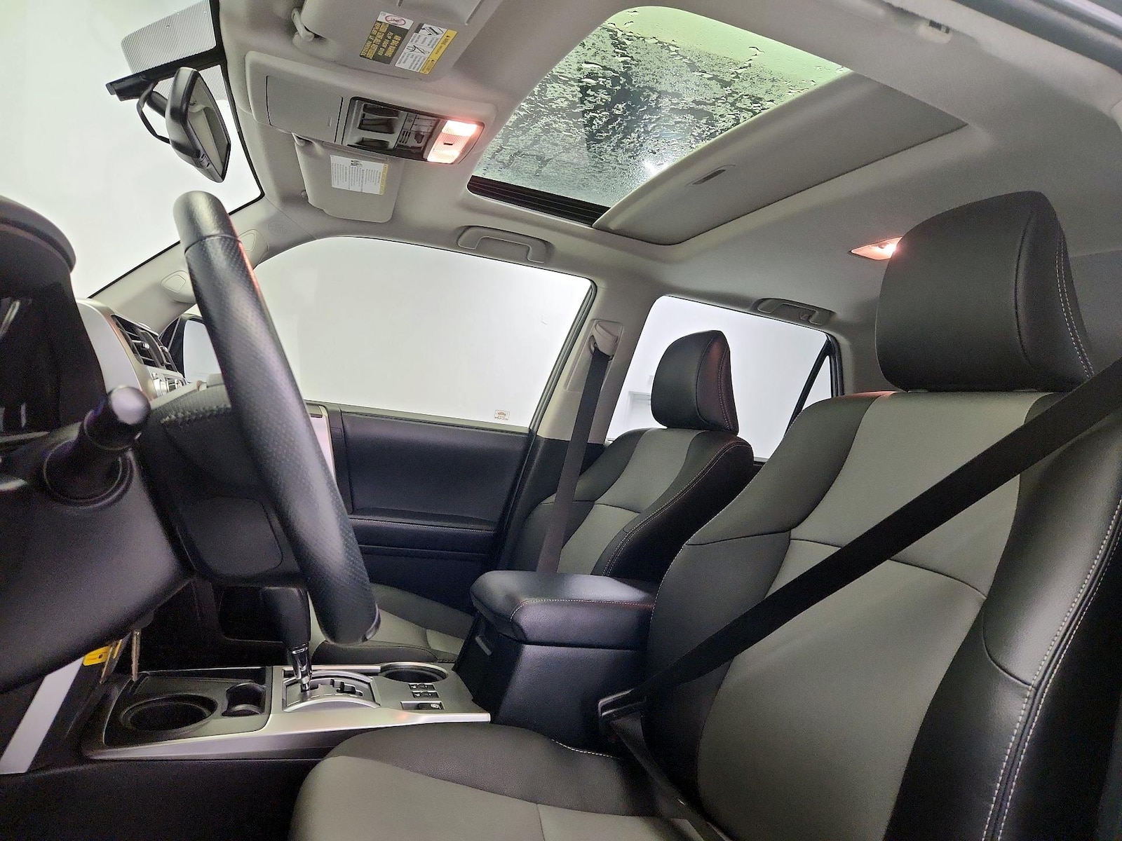 Sunroof(s) & Overhead Airbags