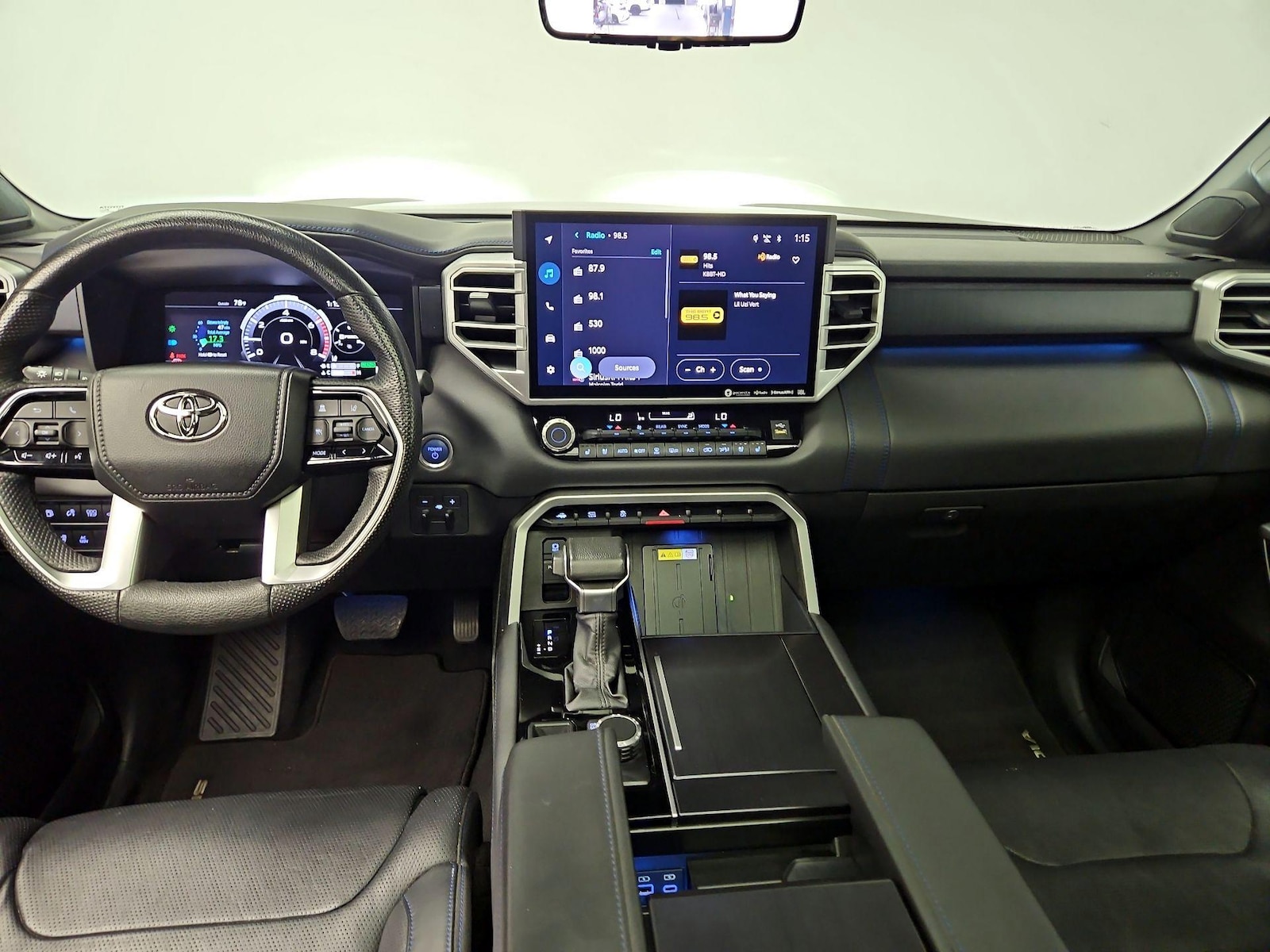 Apple CarPlay® & Android Auto™