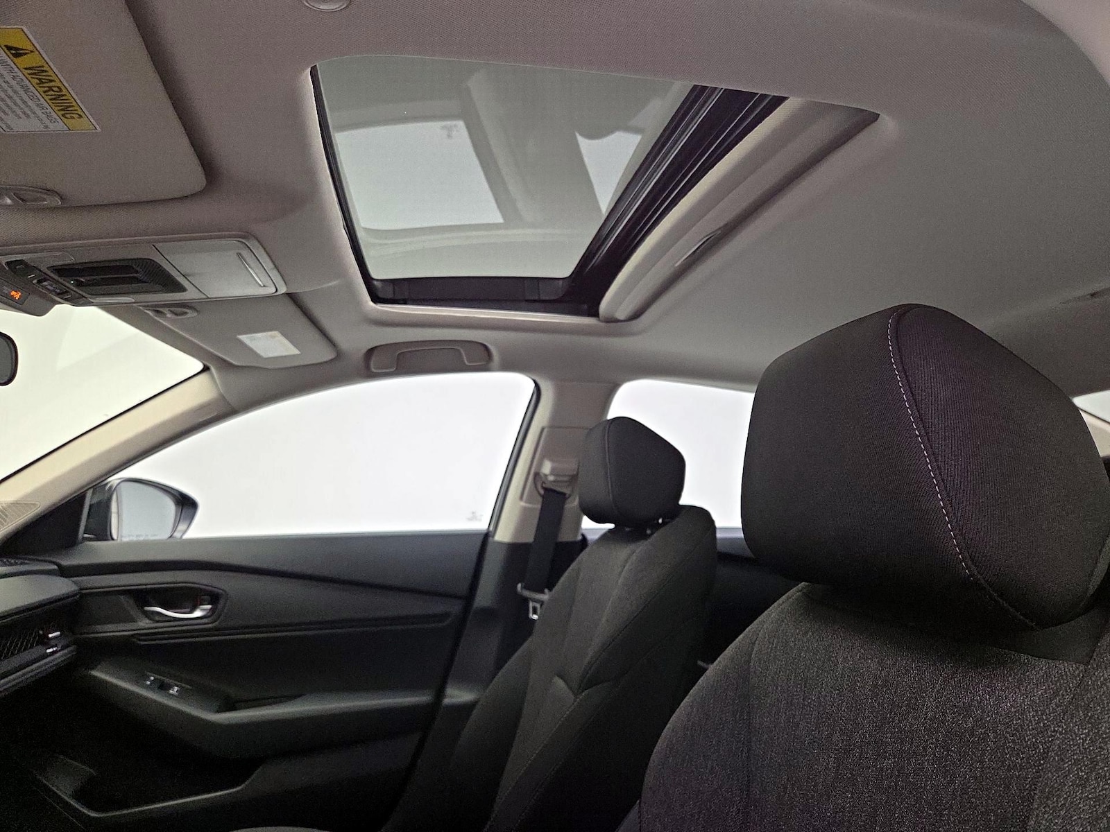 Sunroof(s) & Overhead Airbags