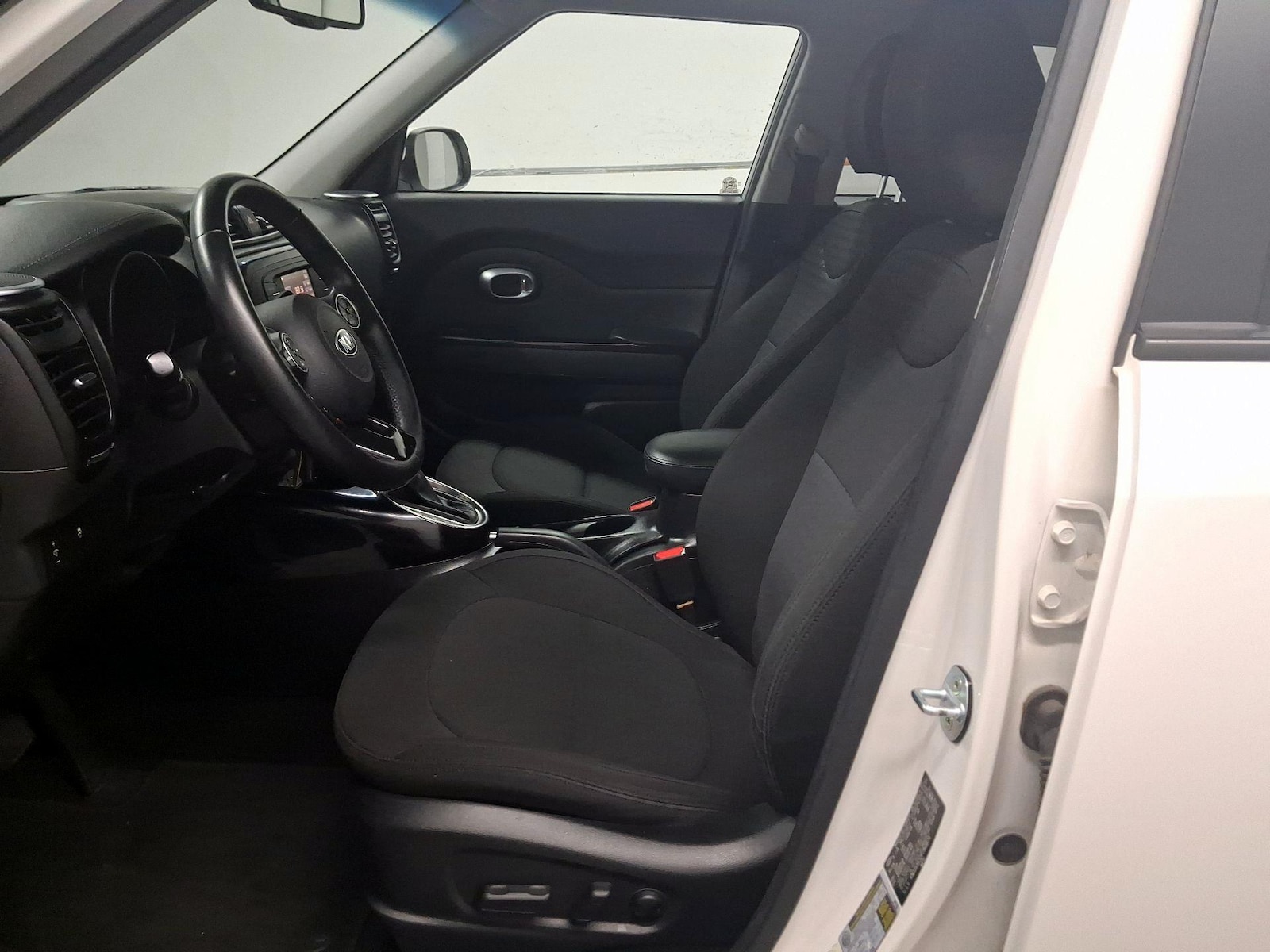 Power Seat(s) & Side Airbags
