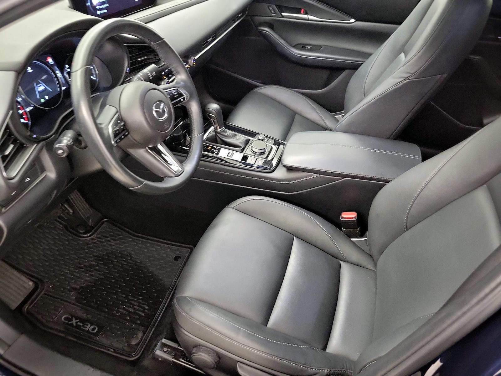 Side Airbags & Leatherette Seats