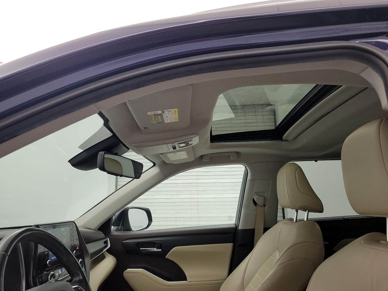 Sunroof(s) & Overhead Airbags