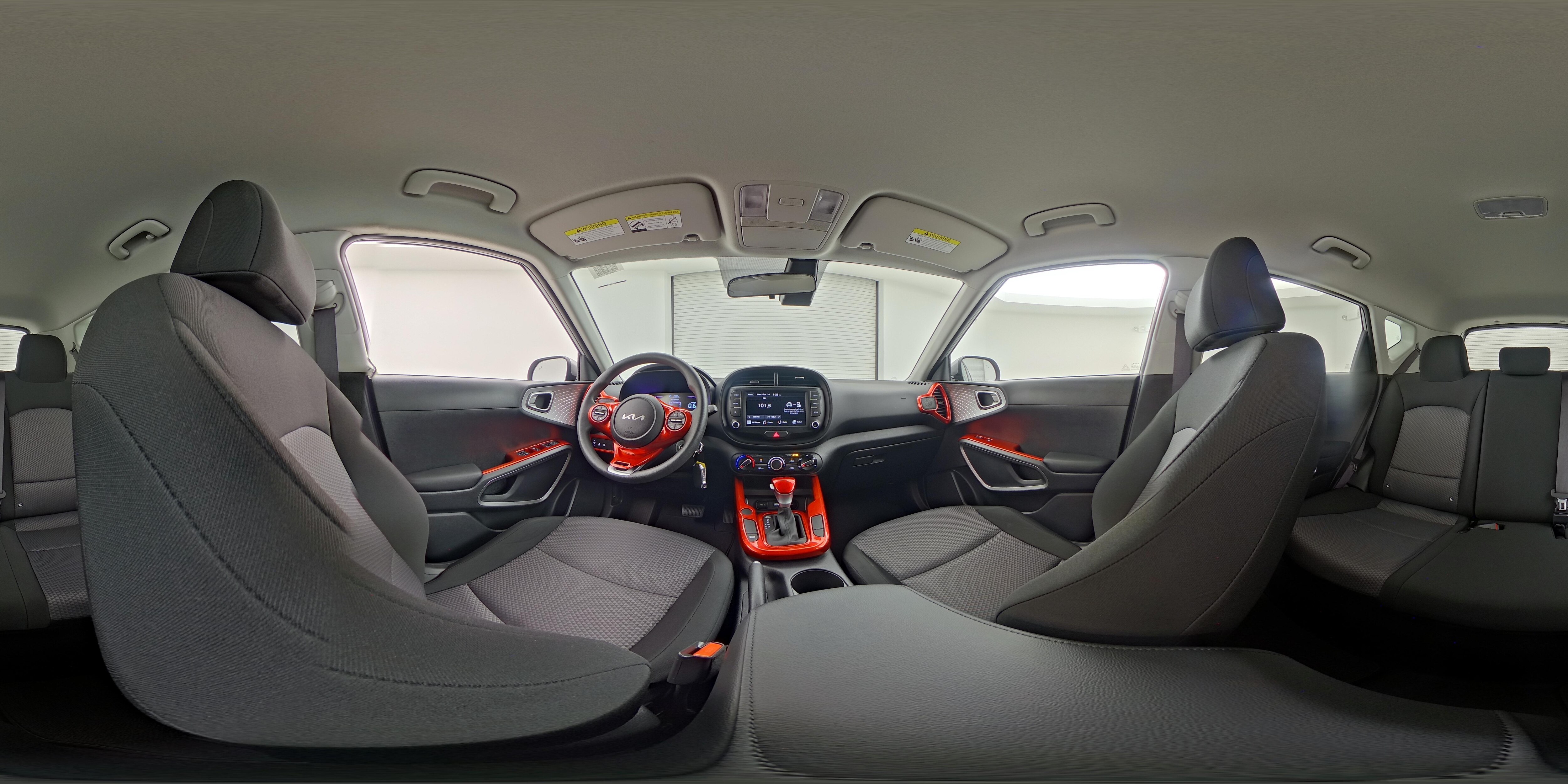 2025 Kia Soul LX - Photo 24