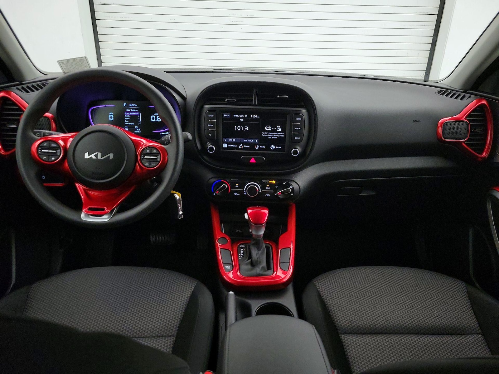 Apple CarPlay® & Android Auto™