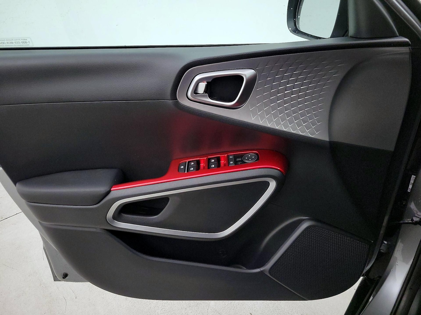 2025 Kia Soul LX - Photo 13