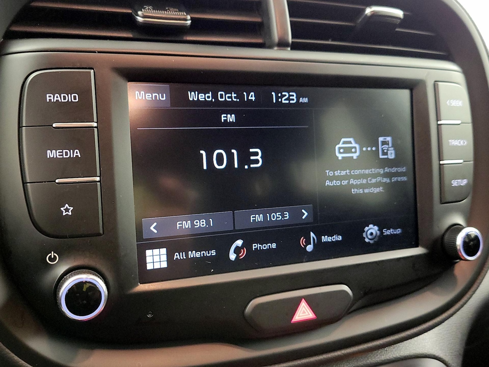 2025 Kia Soul LX - Photo 16