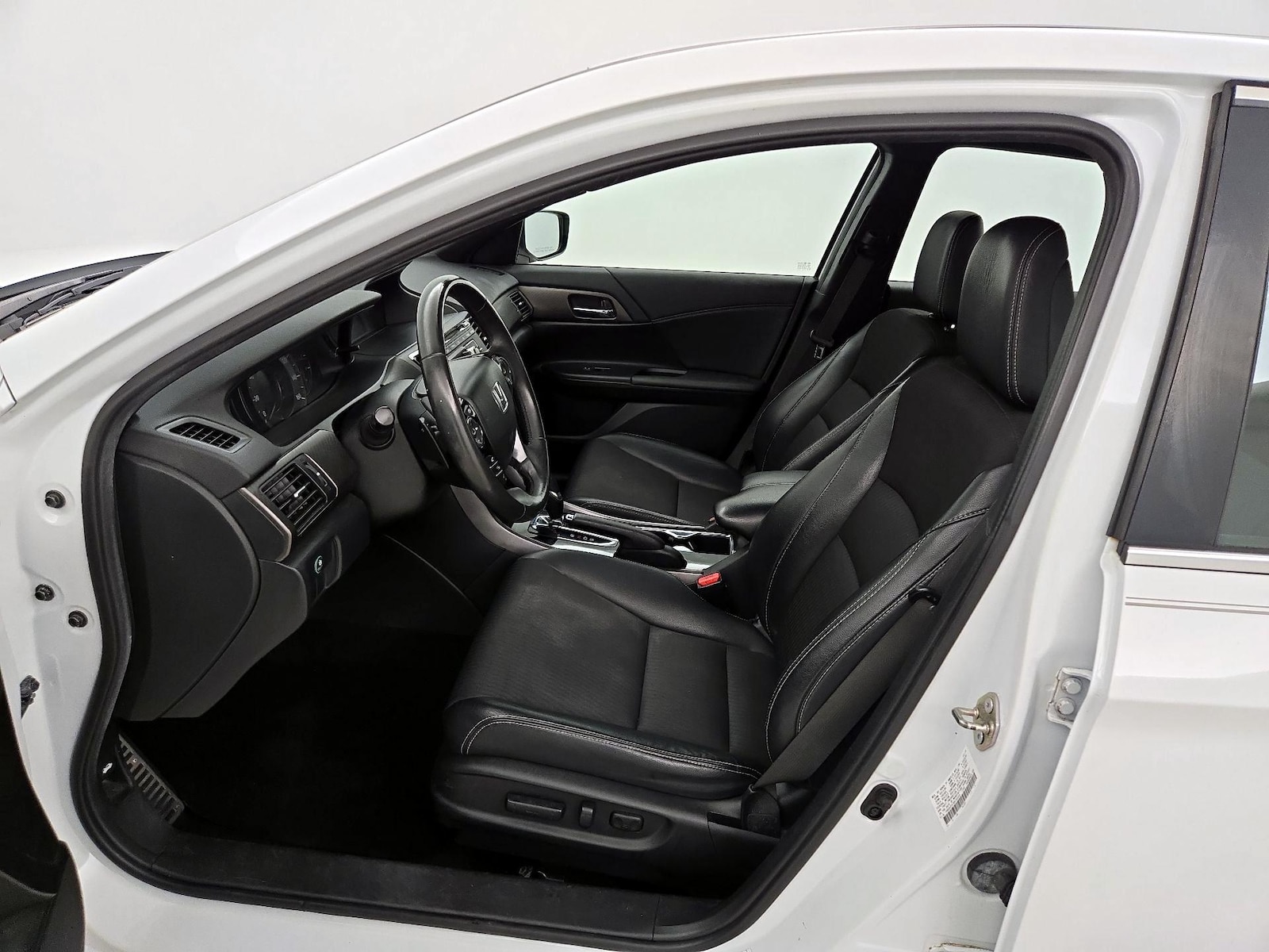 Power Seat(s) & Side Airbags