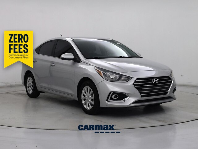 Silver 2022 Hyundai Accent Sedan Front-Wheel Drive Automatic