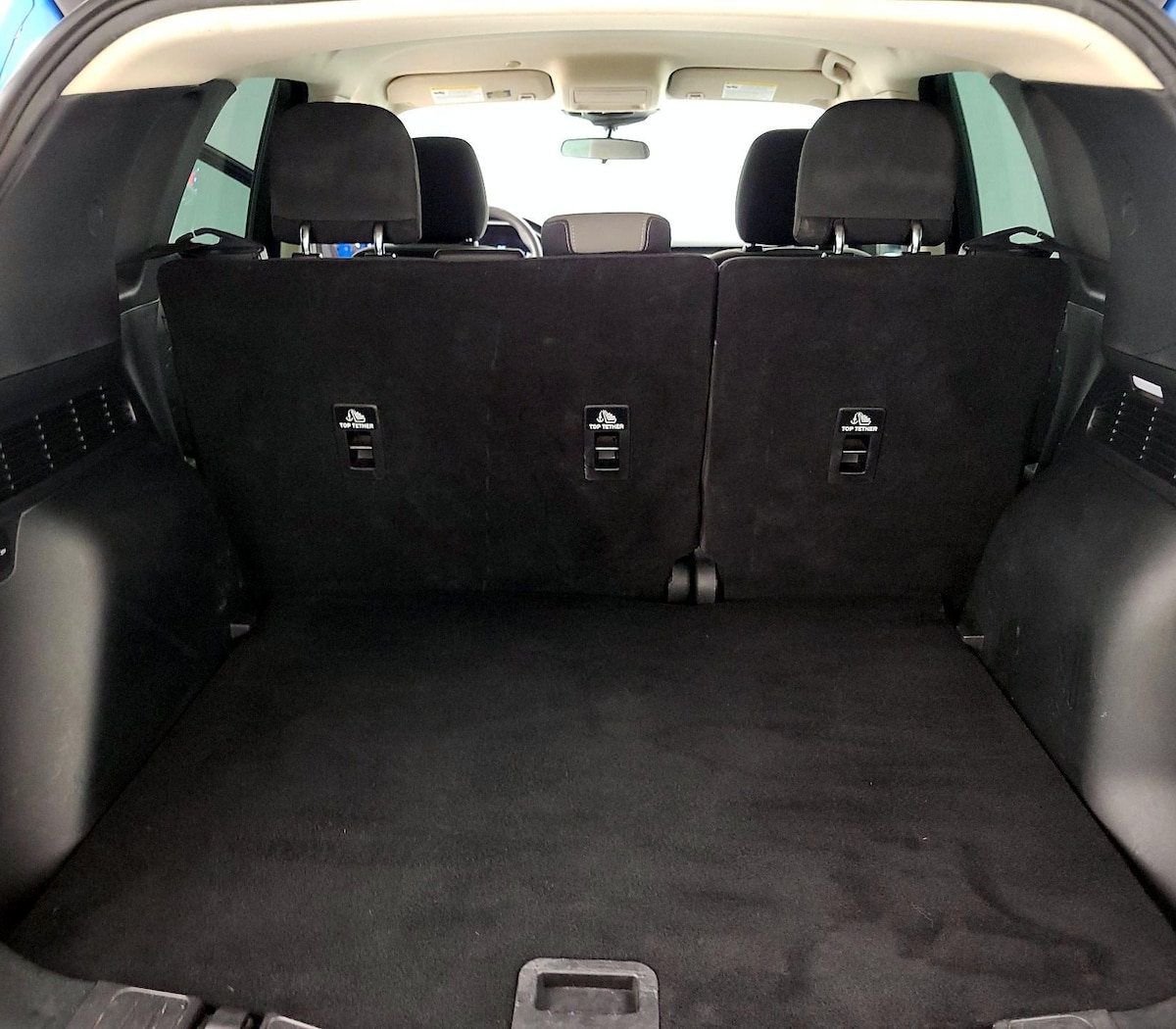 Trunk/Cargo (Seats Up)