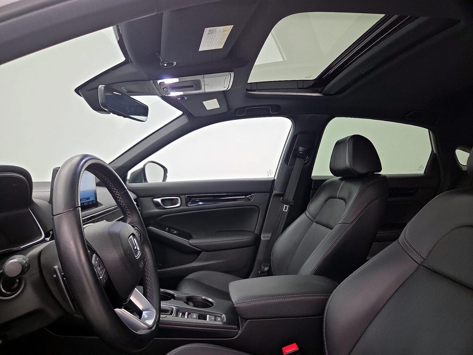 Sunroof(s) & Overhead Airbags
