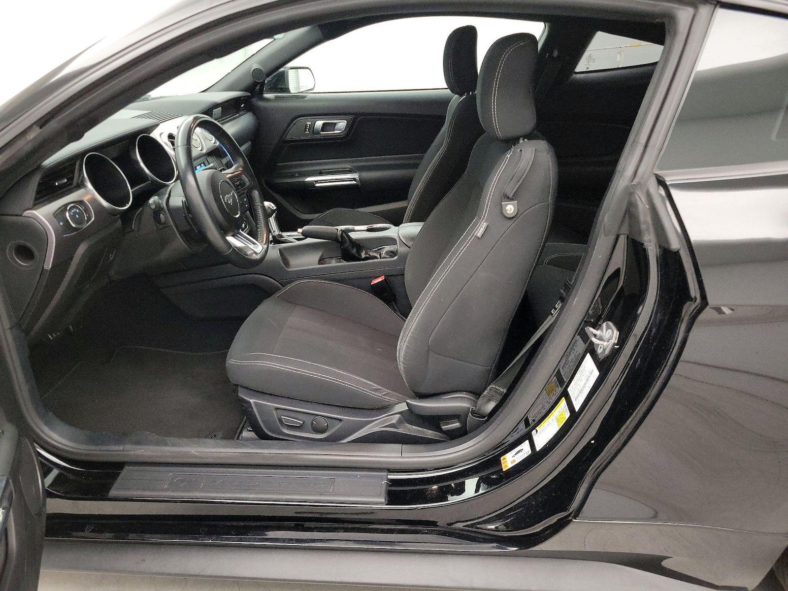 Power Seat(s) & Side Airbags
