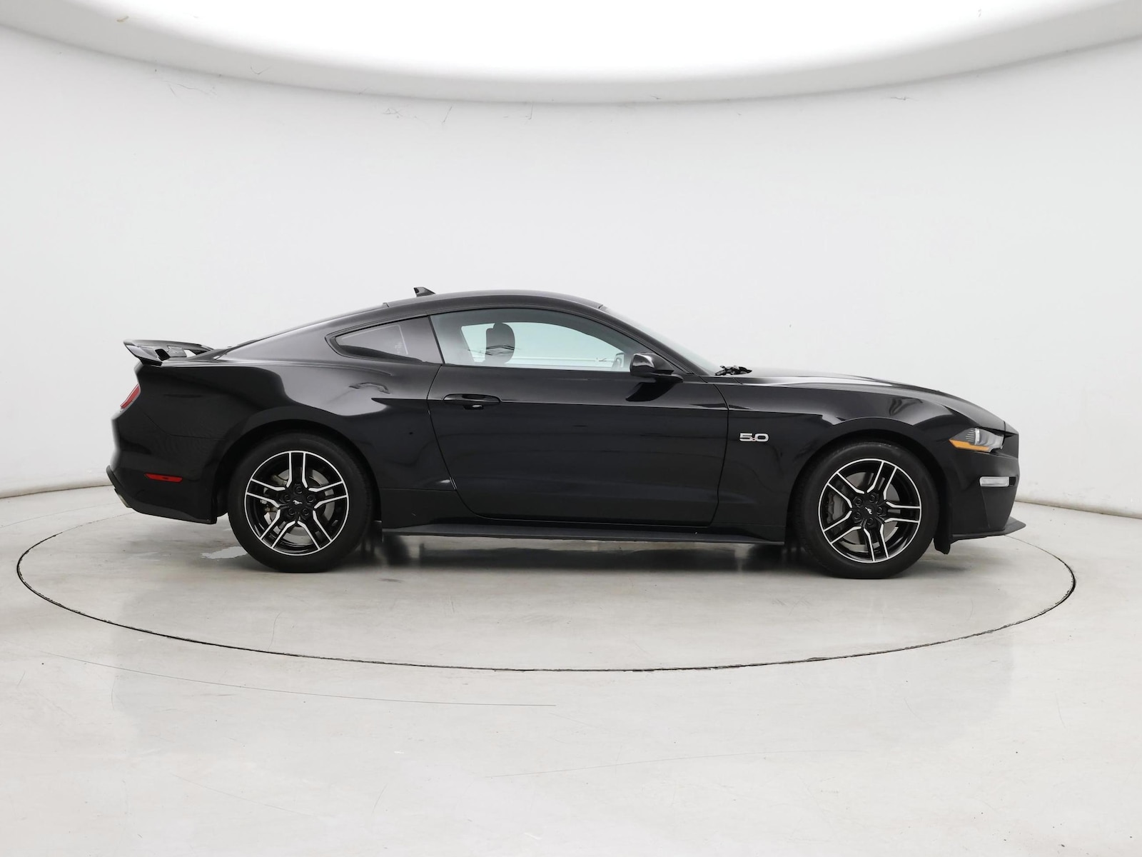 2021 Ford Mustang GT - Photo 8
