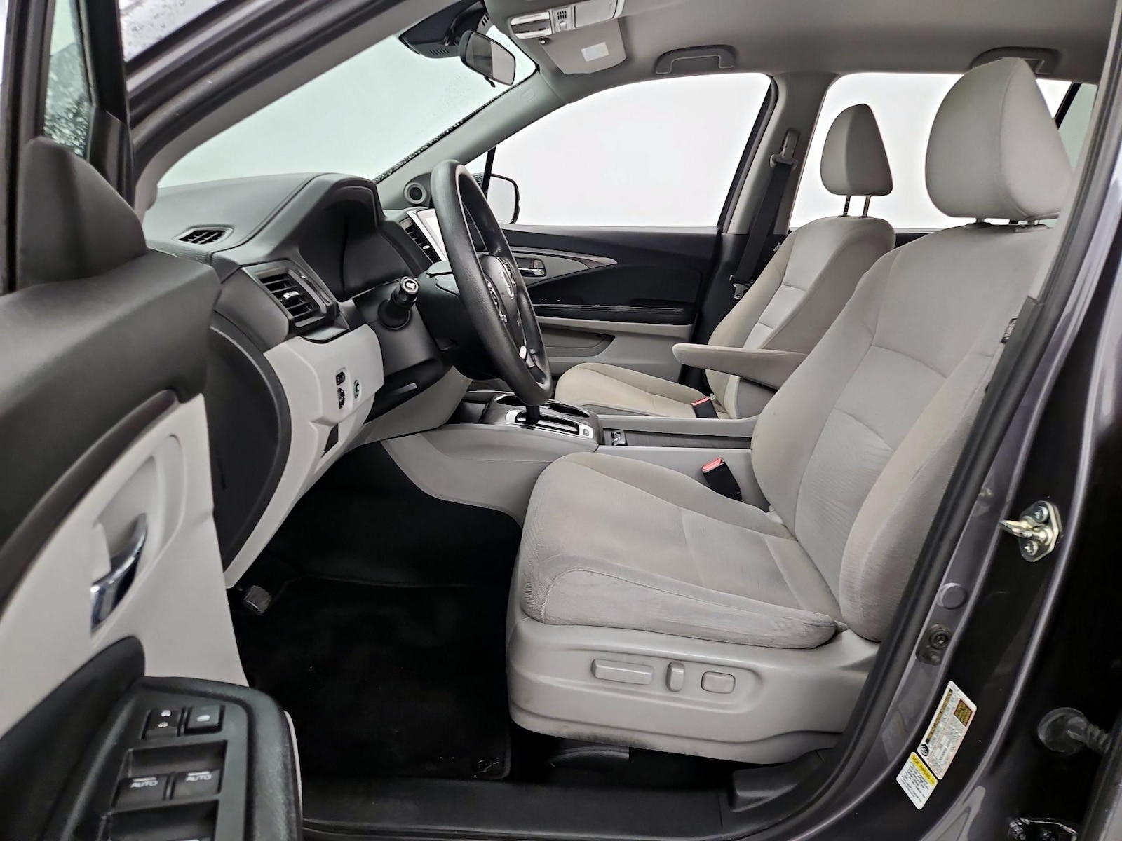 Power Seat(s) & Side Airbags