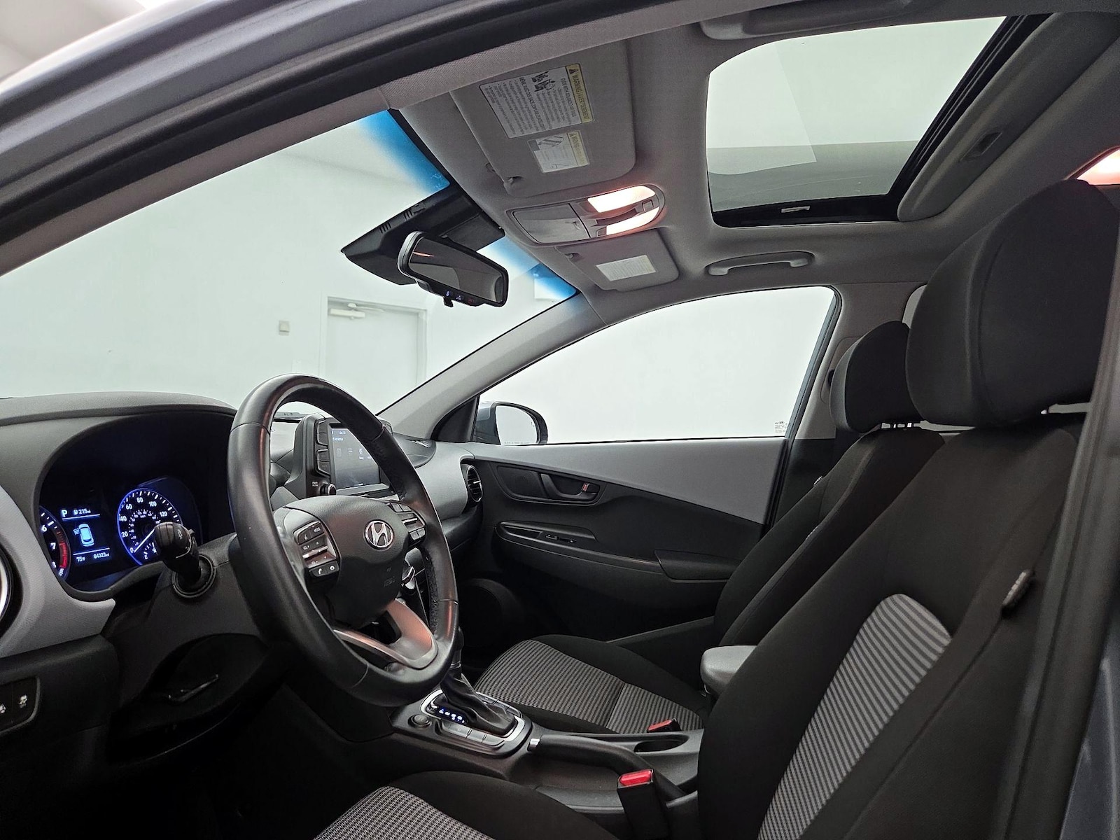 Sunroof(s) & Overhead Airbags