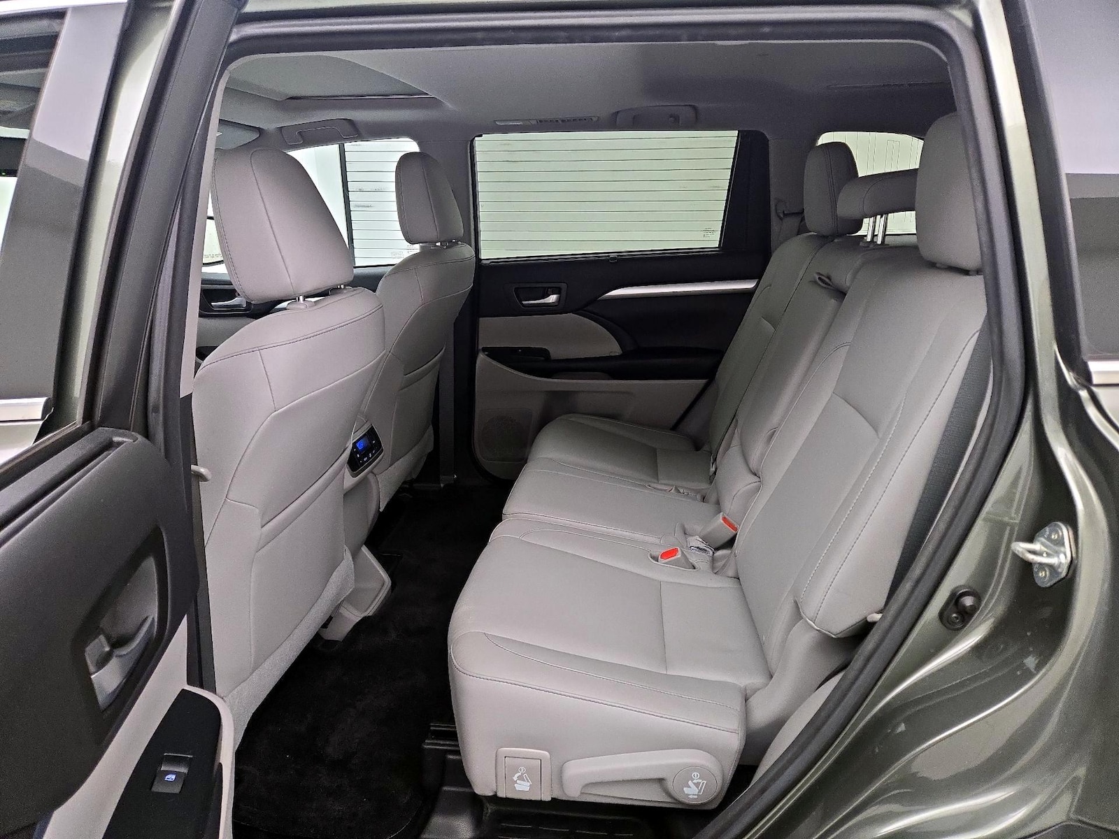Rear Air Conditioning