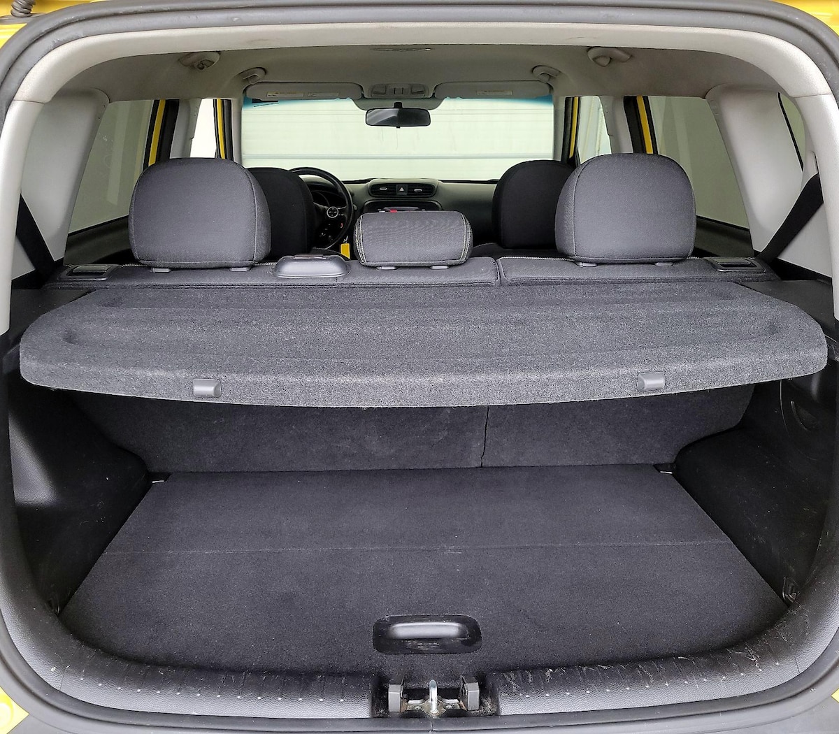 Trunk/Cargo (Seats Up)