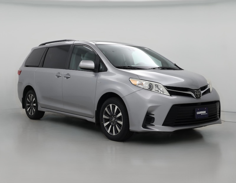 2018 Toyota Sienna LE