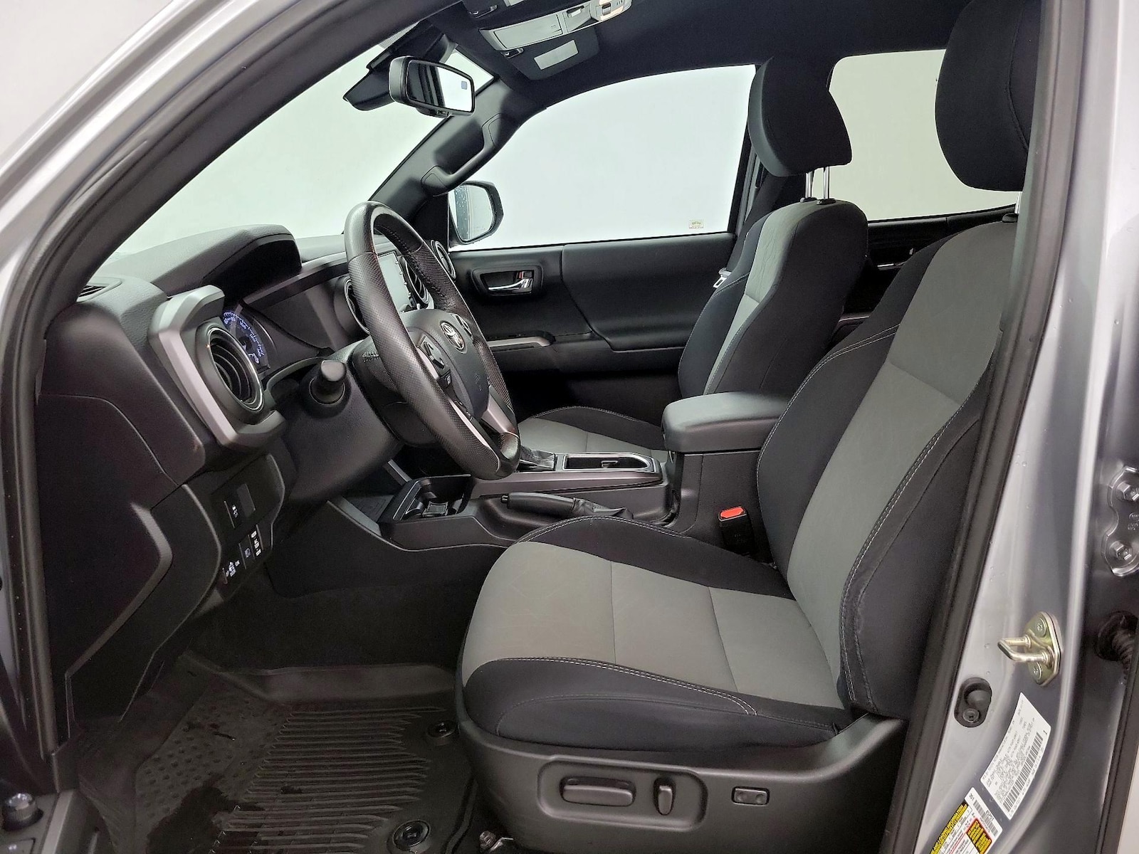 Power Seat(s) & Side Airbags