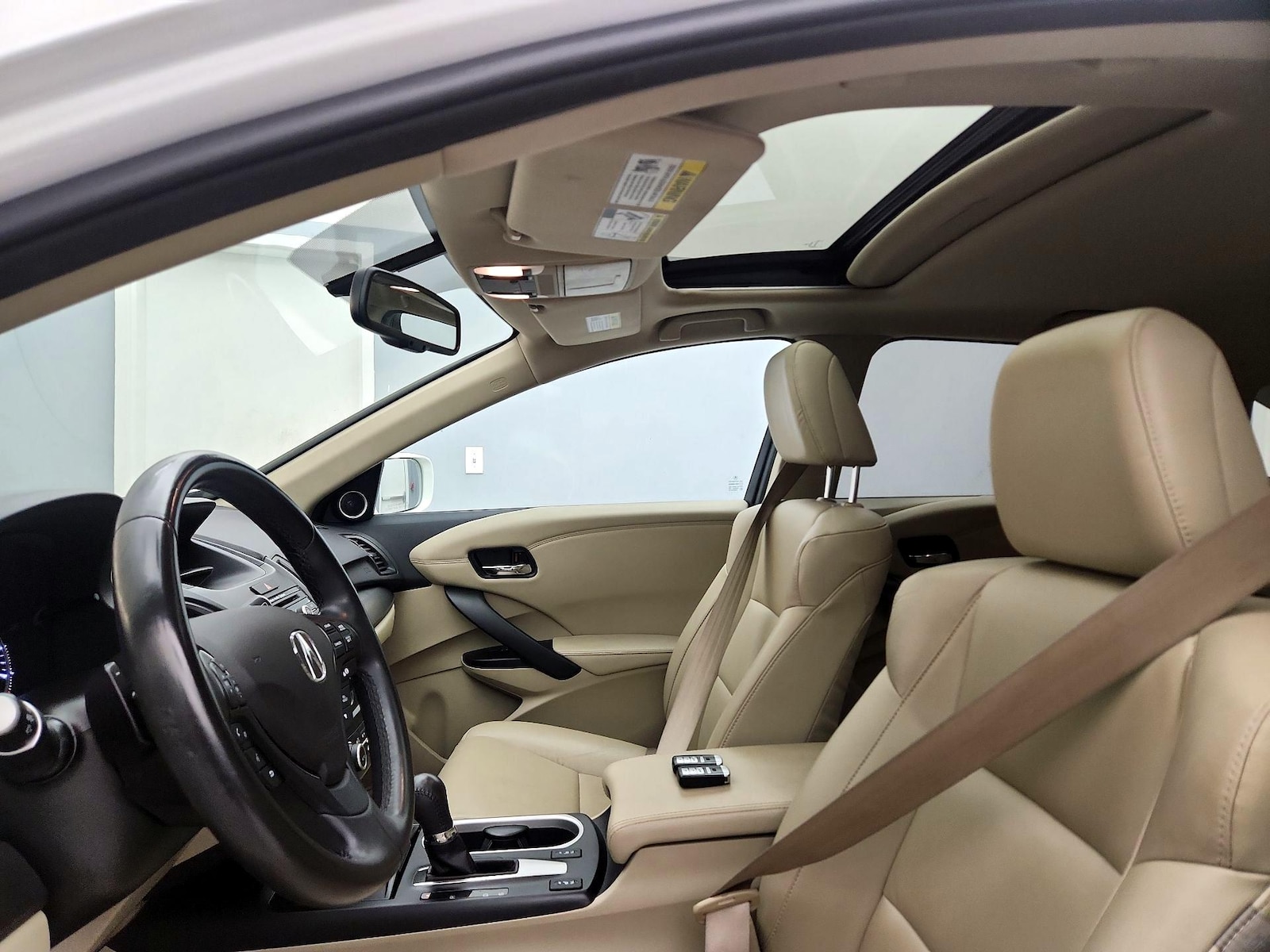 Sunroof(s) & Overhead Airbags