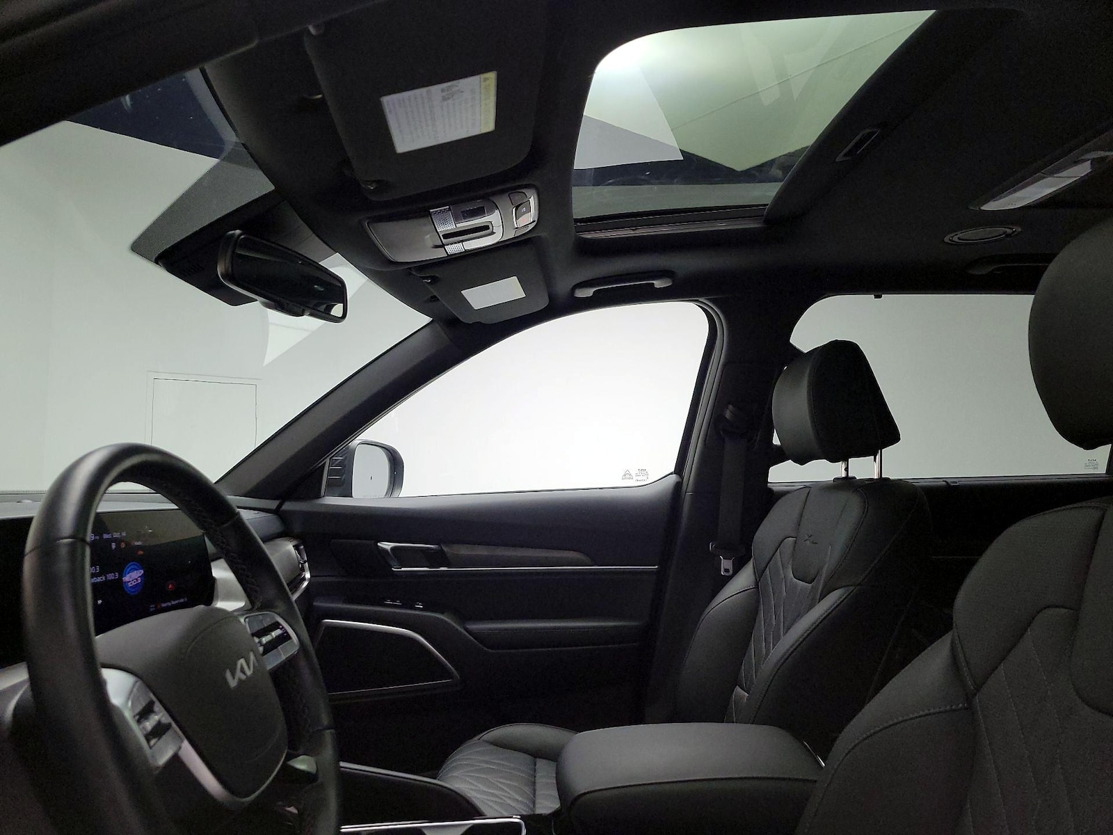 Sunroof(s) & Overhead Airbags