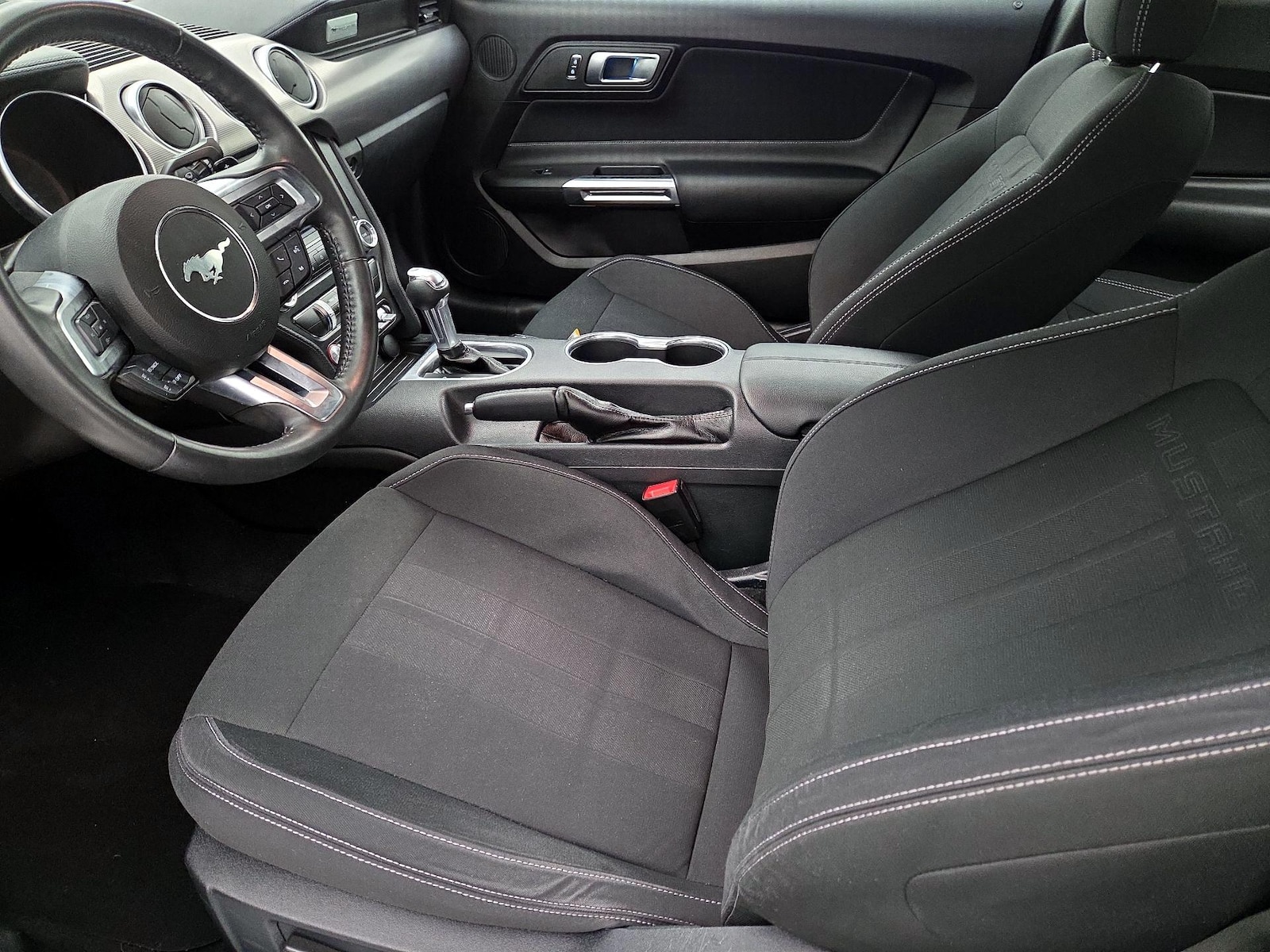 Power Seat(s) & Side Airbags